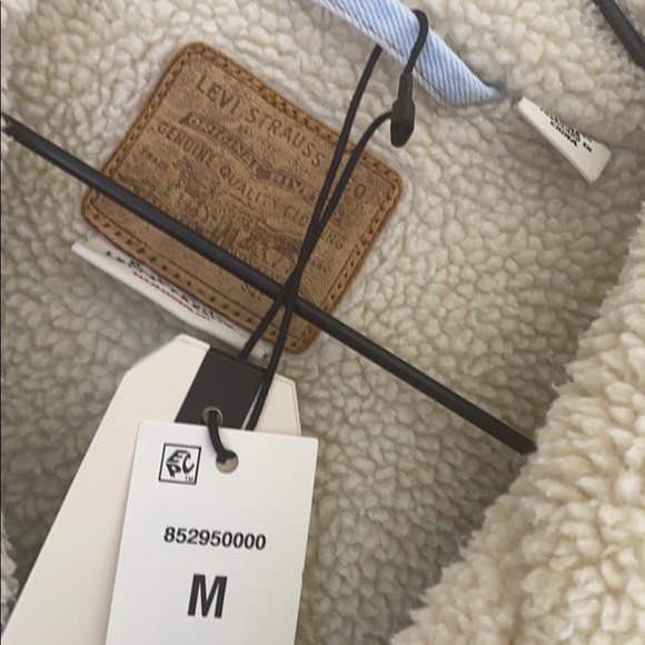 Cropped Dad Sherpa Trucker Jacket - Picture 6 of 7